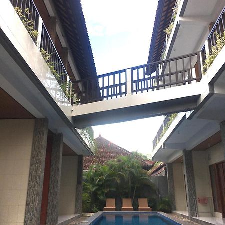 Wahyu Homestay 2 누사 렘봉안 외부 사진