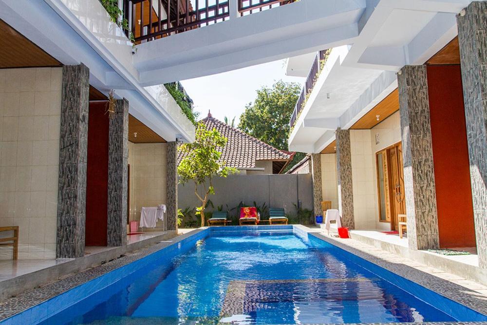 Wahyu Homestay 2 누사 렘봉안 외부 사진